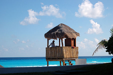 Monday, November 1, 2010 Cancun 032.JPG